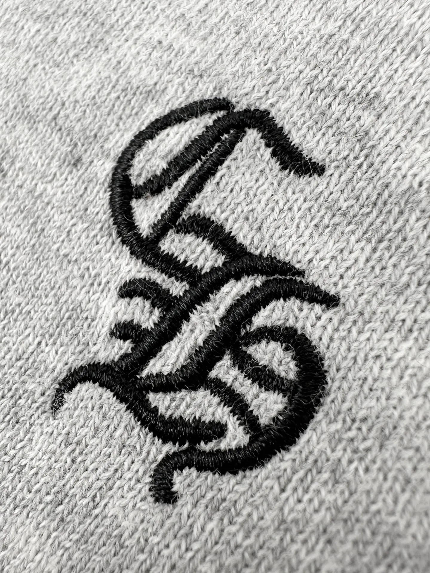Chrome Hearts ， ， 。 ， ， ， Retro 。 Chrome Hearts ， ； ， Retro ， 。 ， ， ， ， 。 ， ， Retro 。 1. ， Chrome Hearts ， ， 。 2. ， ， ， 、 ， 。 ： 1:1 CH 1:1 CH 1:1 CH ： Size： S M L ： DD 153